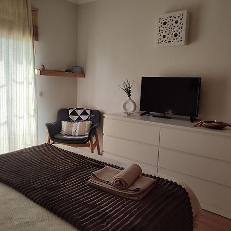 Lovely Bedroom In アルジェズール エクステリア 写真